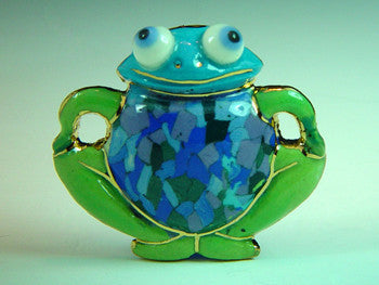 frog Porcelain  pin 